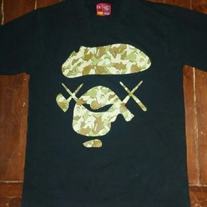 Sz Small BAPE X Kaws Camo Tee
